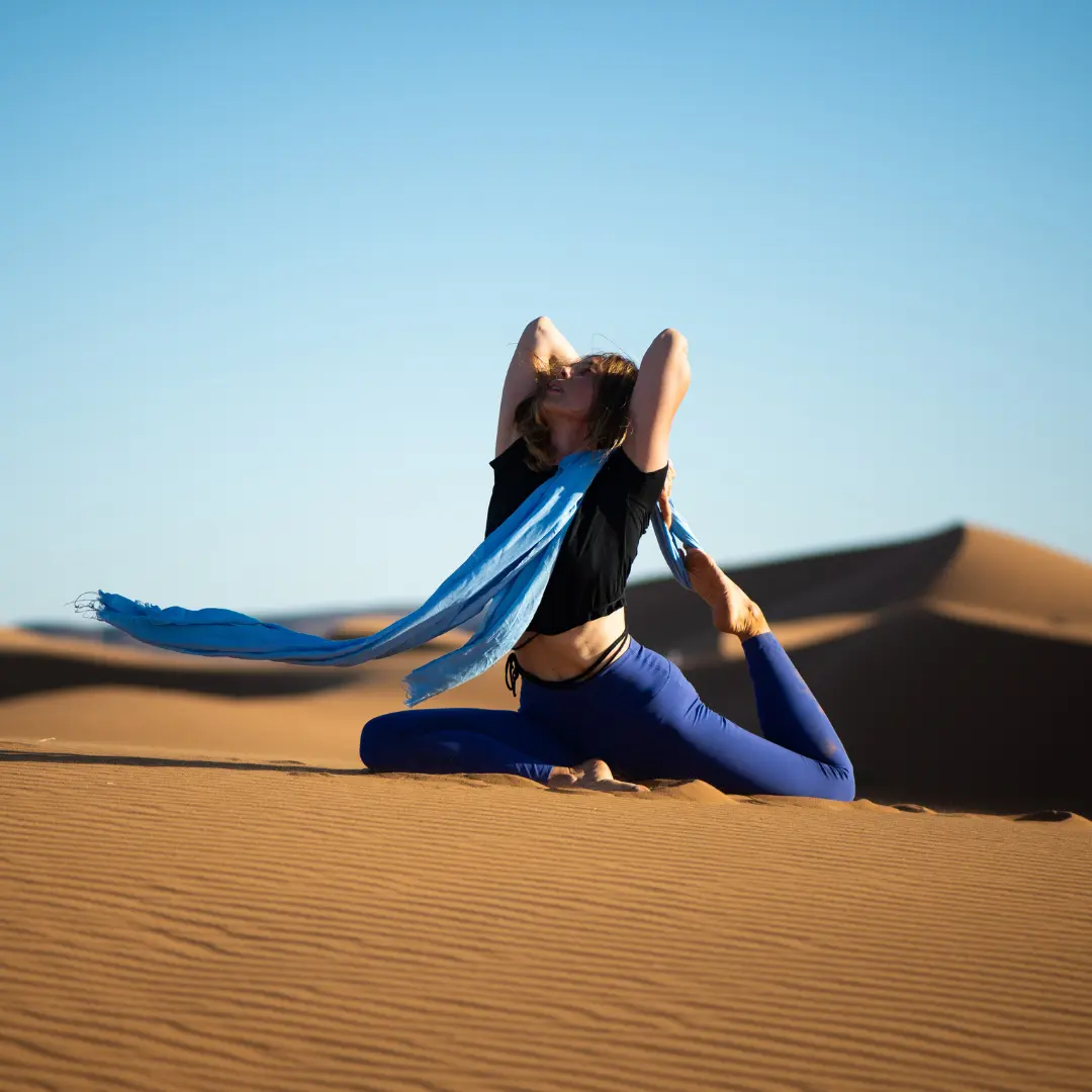 Issen dhōtelia : Issen, professeure de yoga et facilitatrice kundalini